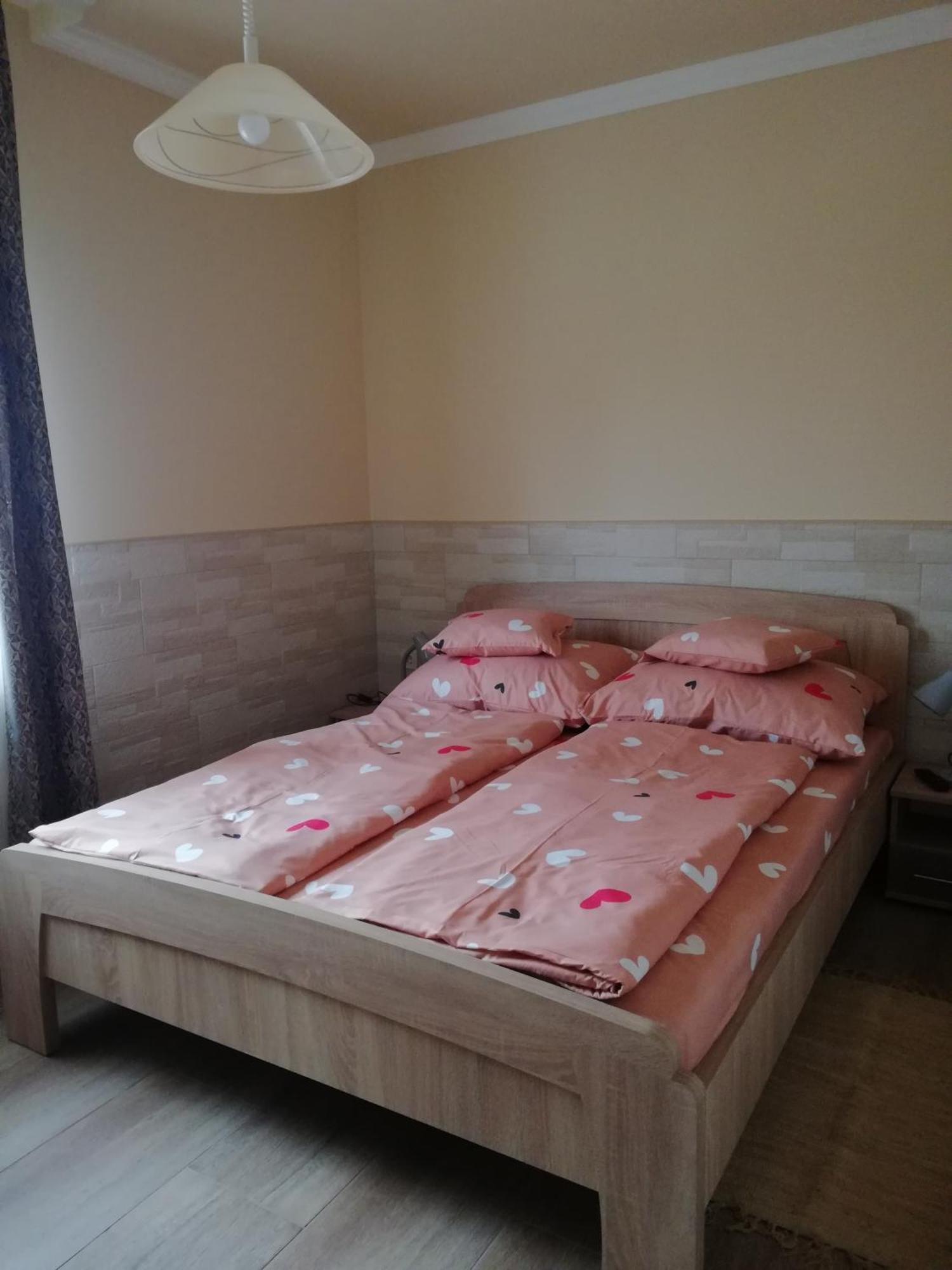 Imola Es Andrea Apartmanhaz 3 Hajdúszoboszló Εξωτερικό φωτογραφία