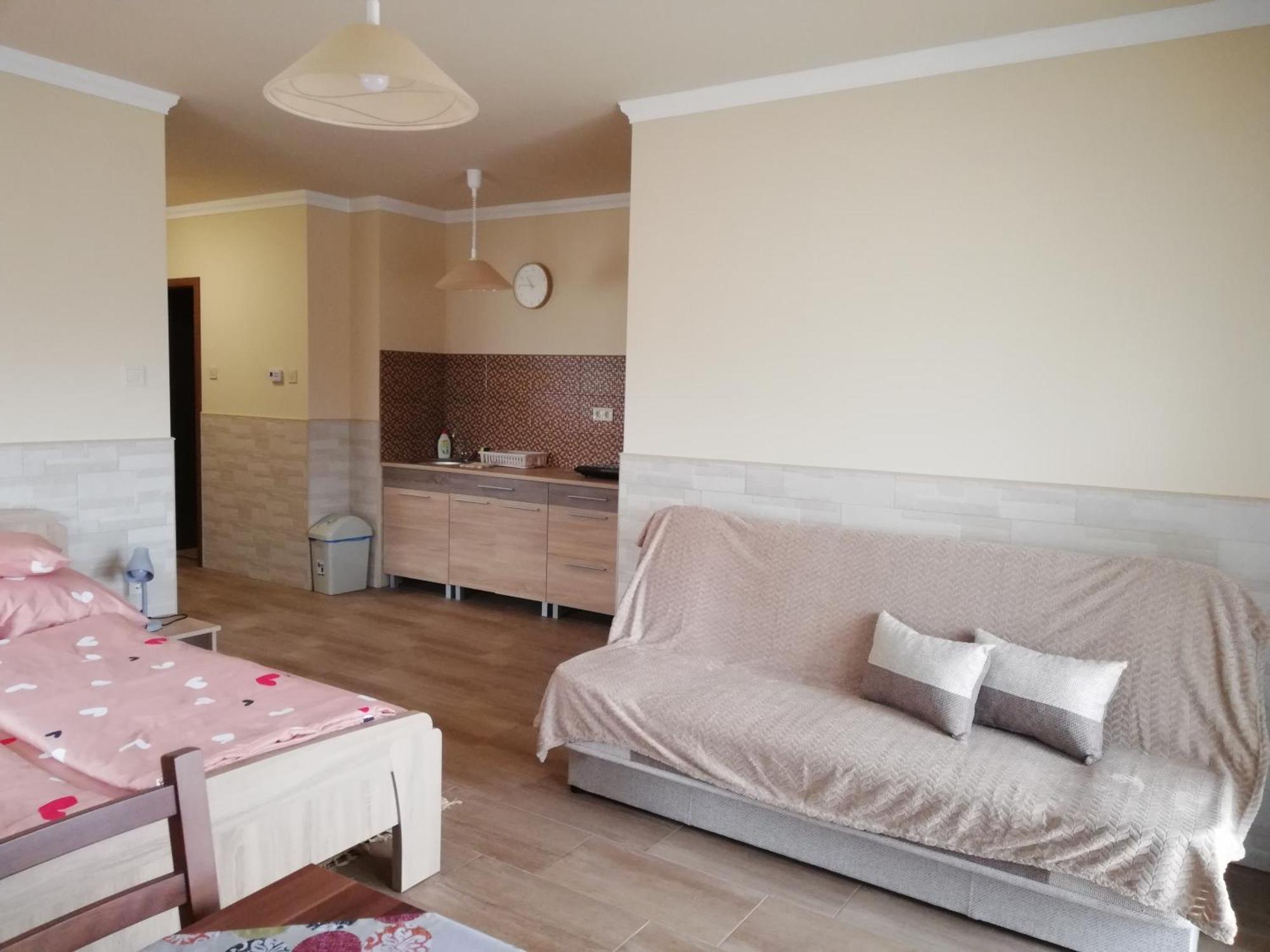 Imola Es Andrea Apartmanhaz 3 Hajdúszoboszló Εξωτερικό φωτογραφία